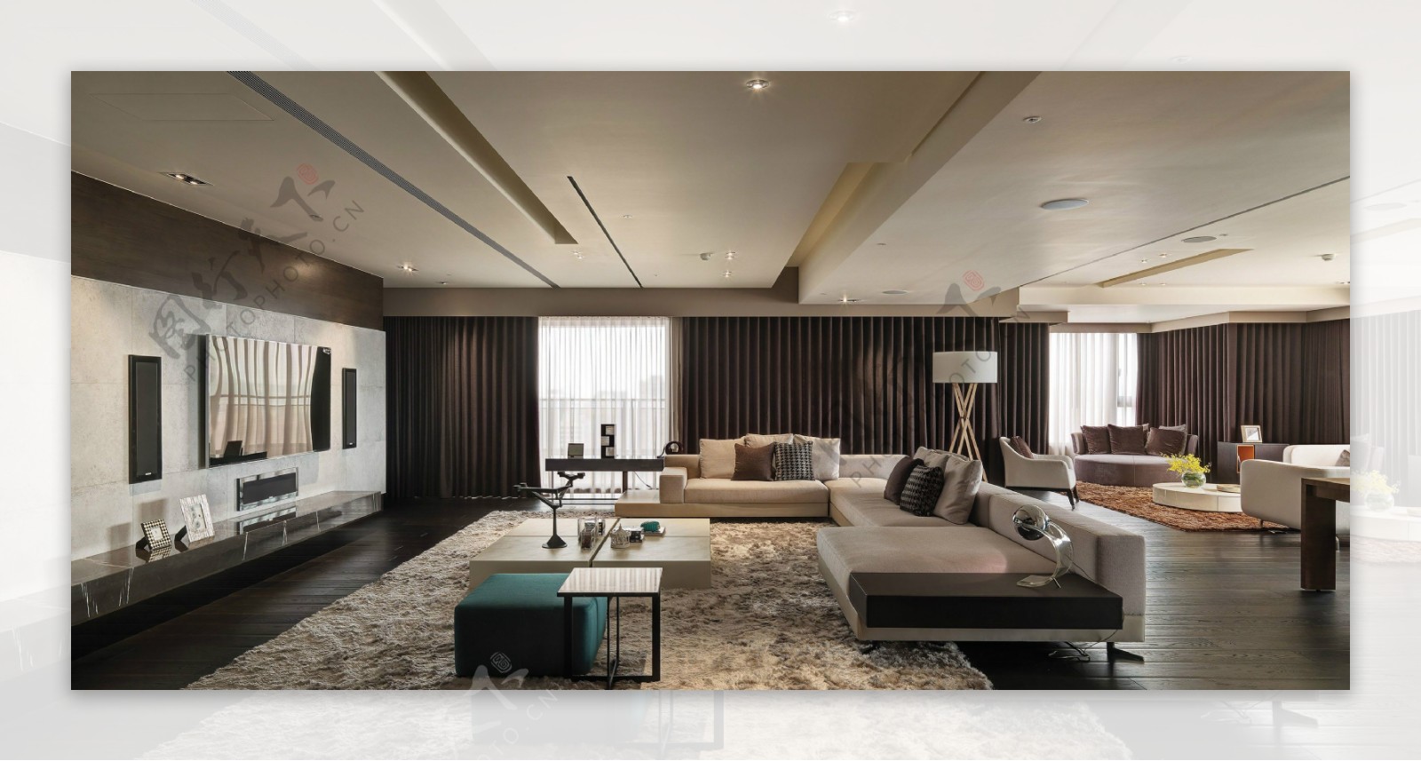 现代时尚客厅浅色地毯室内装修效果图