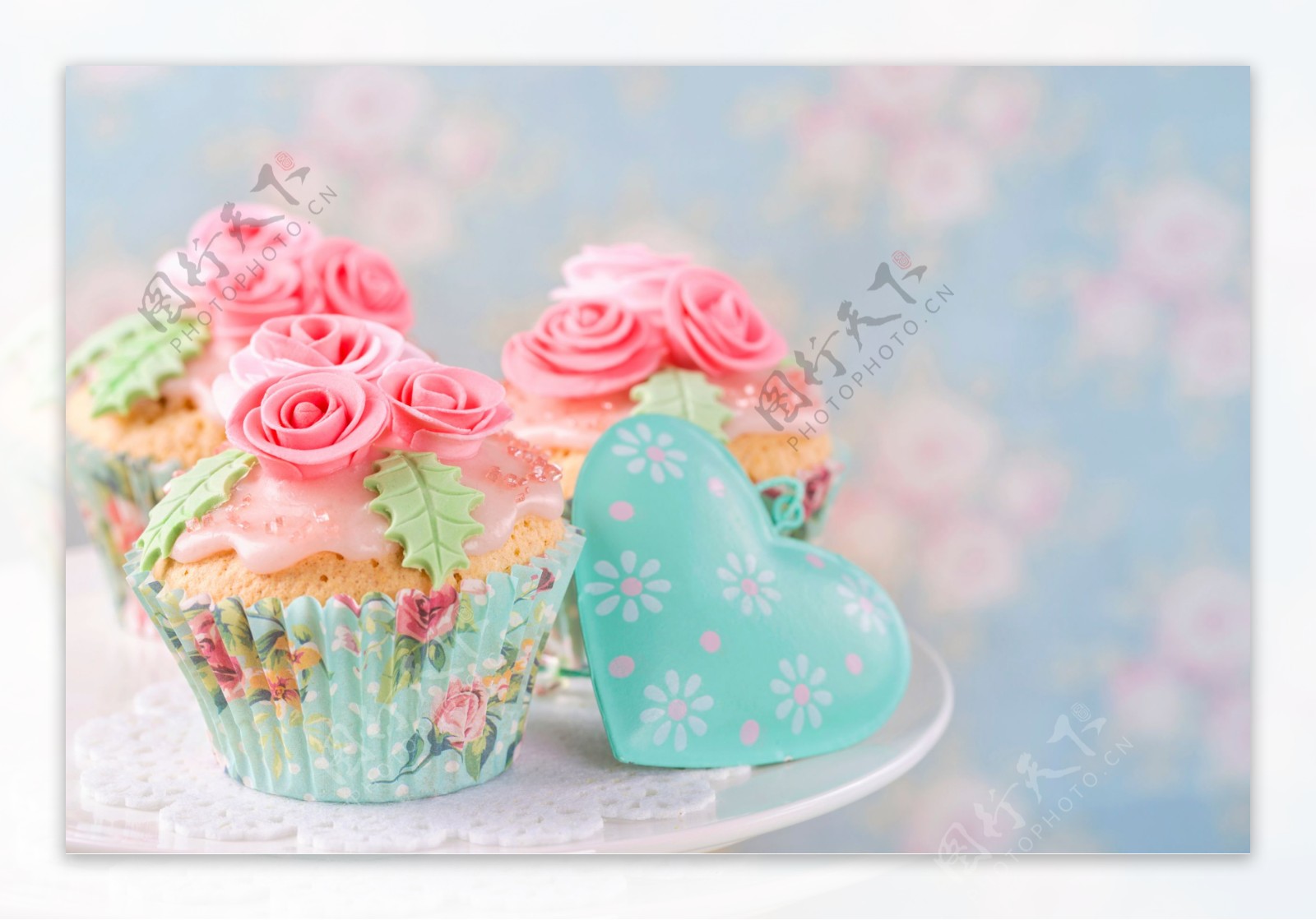 情人节小蛋糕玫瑰纸杯蛋糕