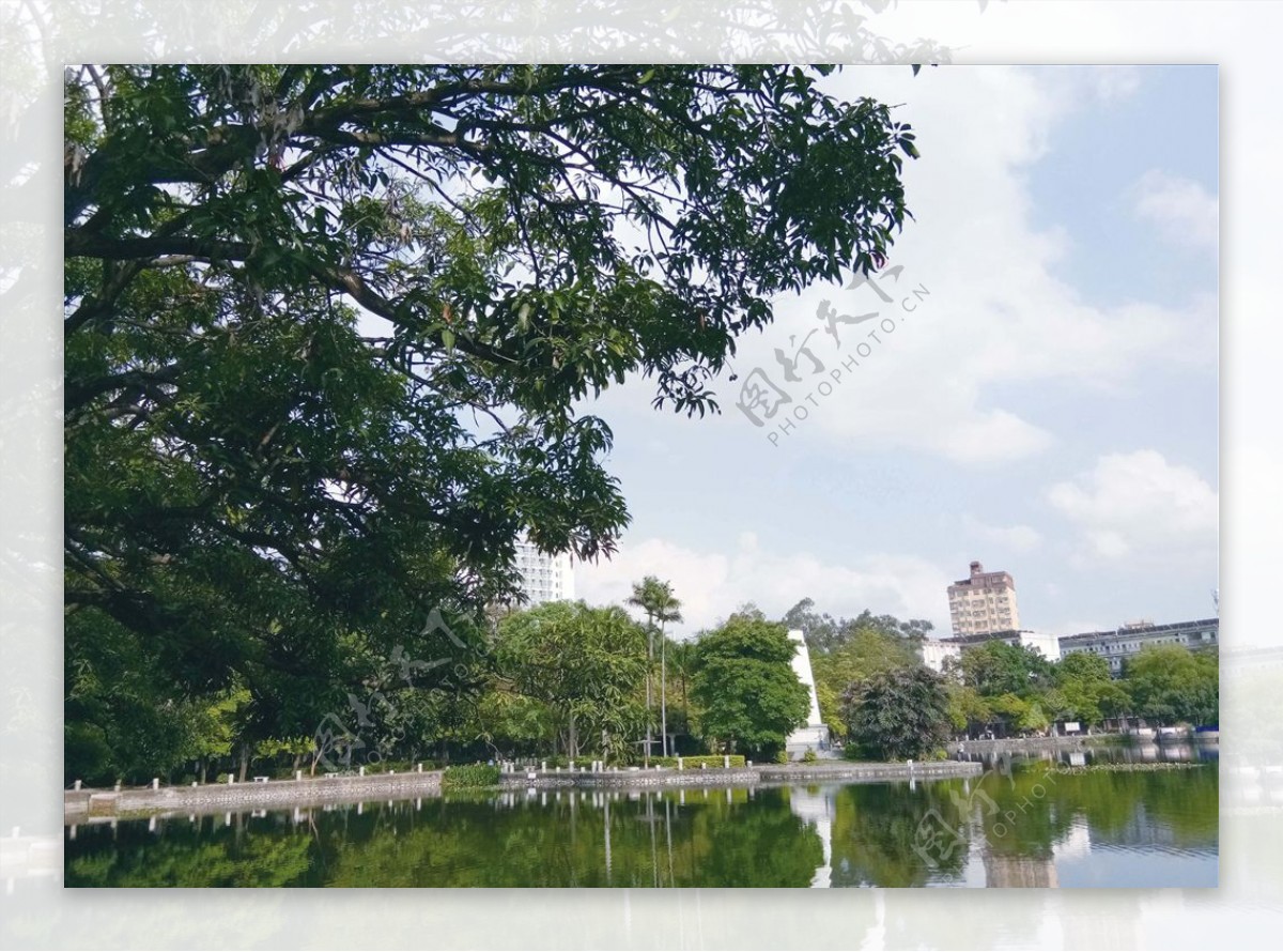 湖边风景