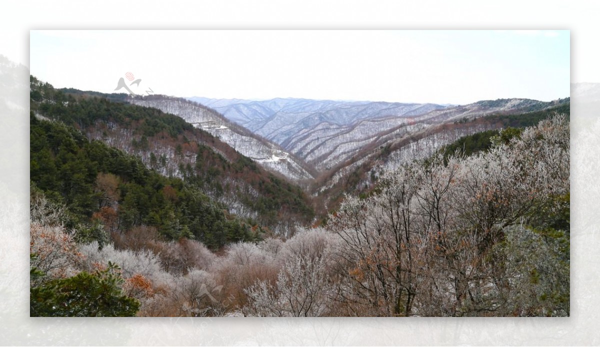 冬日里的大山风景