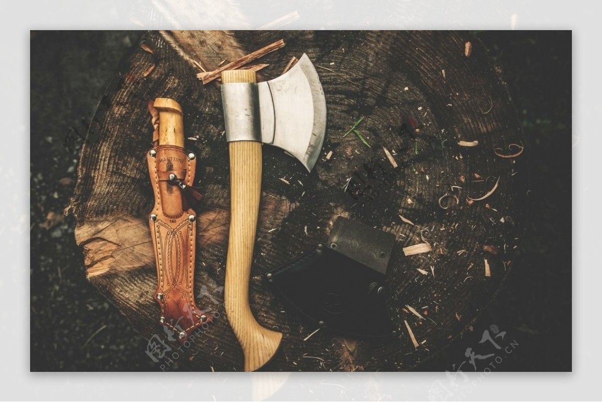 斧头和刀