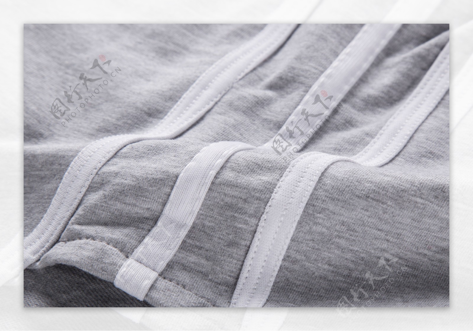 灰白条纹运动裤实物图摄影图4