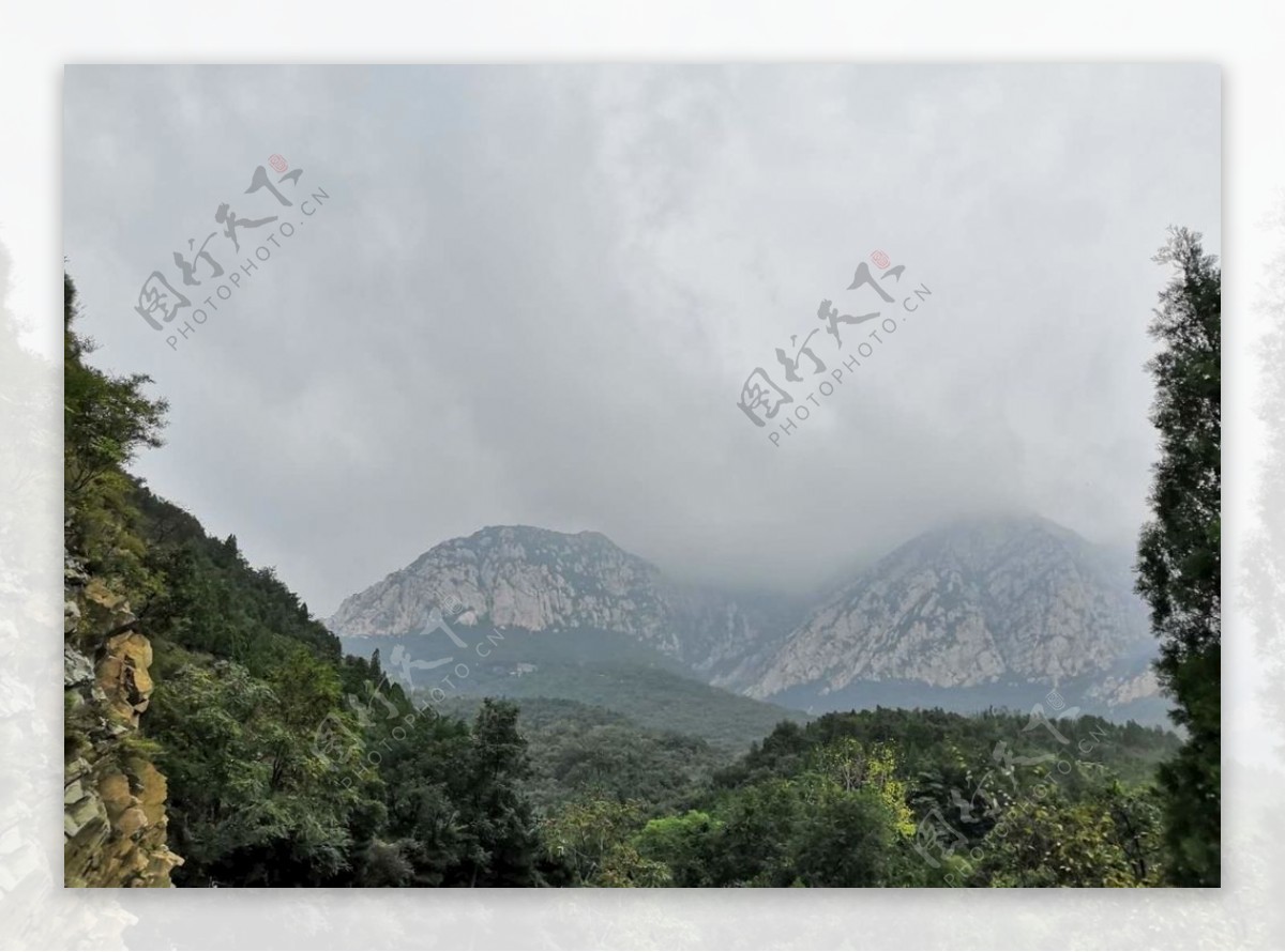 嵩山一景少林寺山景