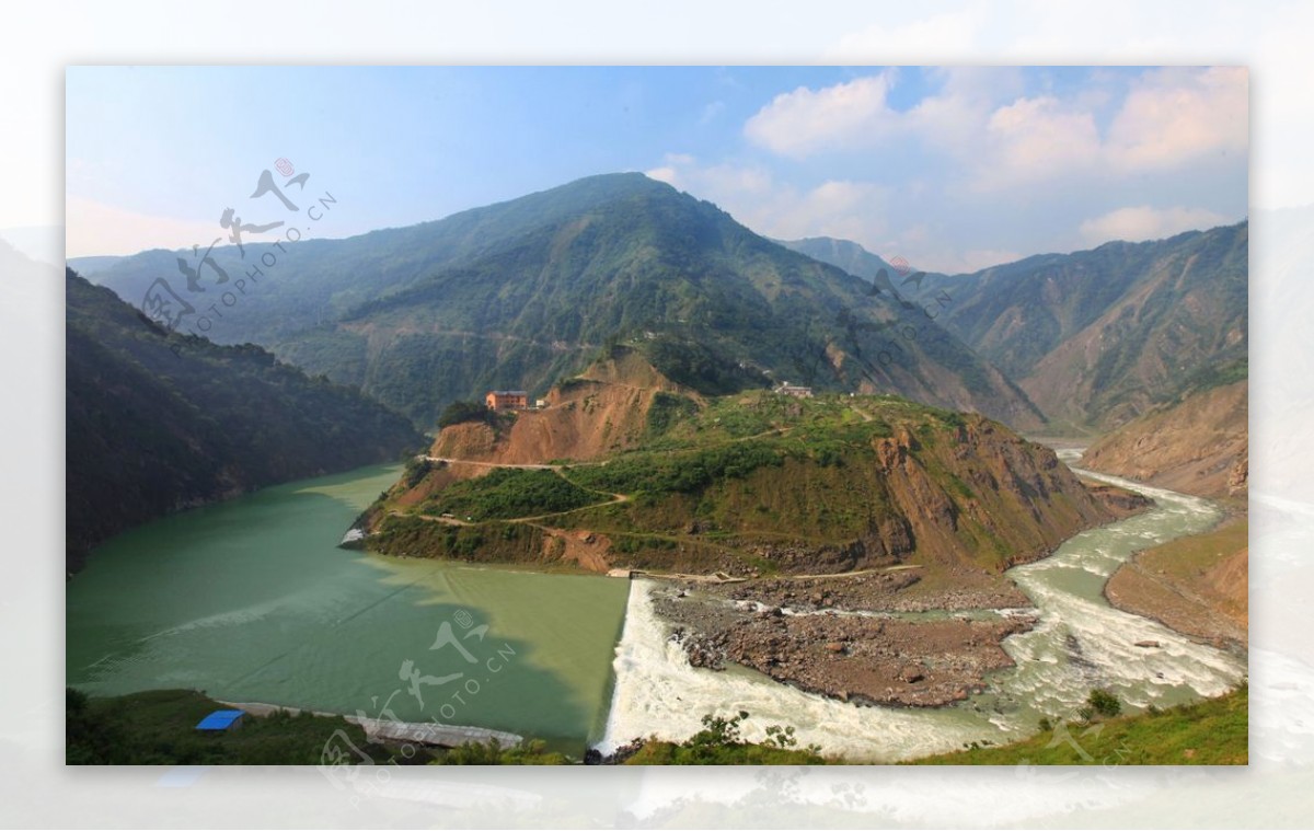 唐家山堰塞湖全景