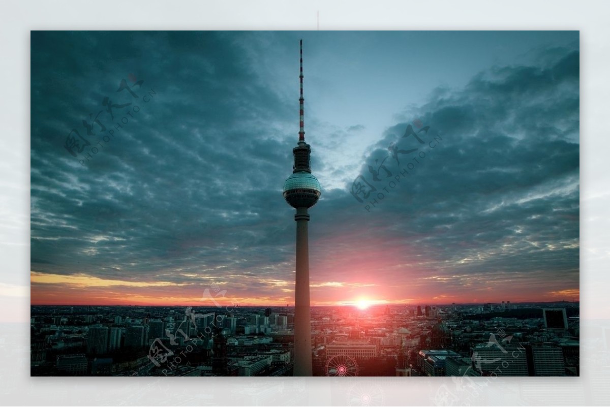 日落时柏林电视塔