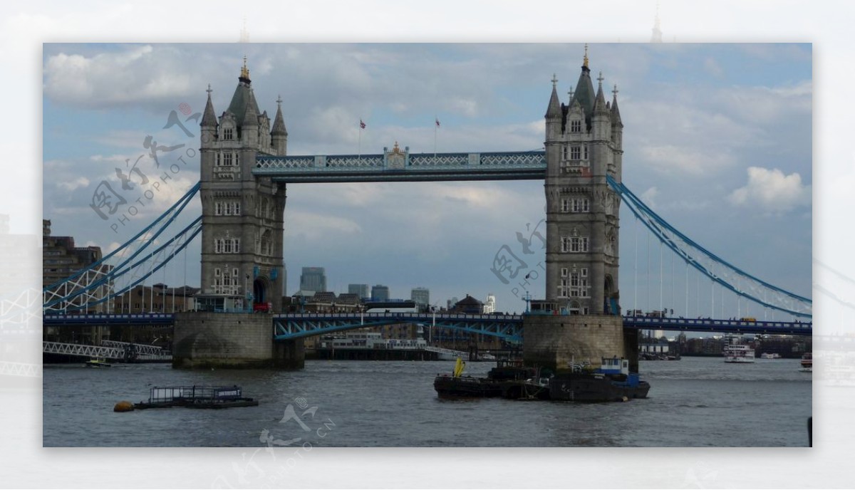 伦敦塔桥具有里程碑意义