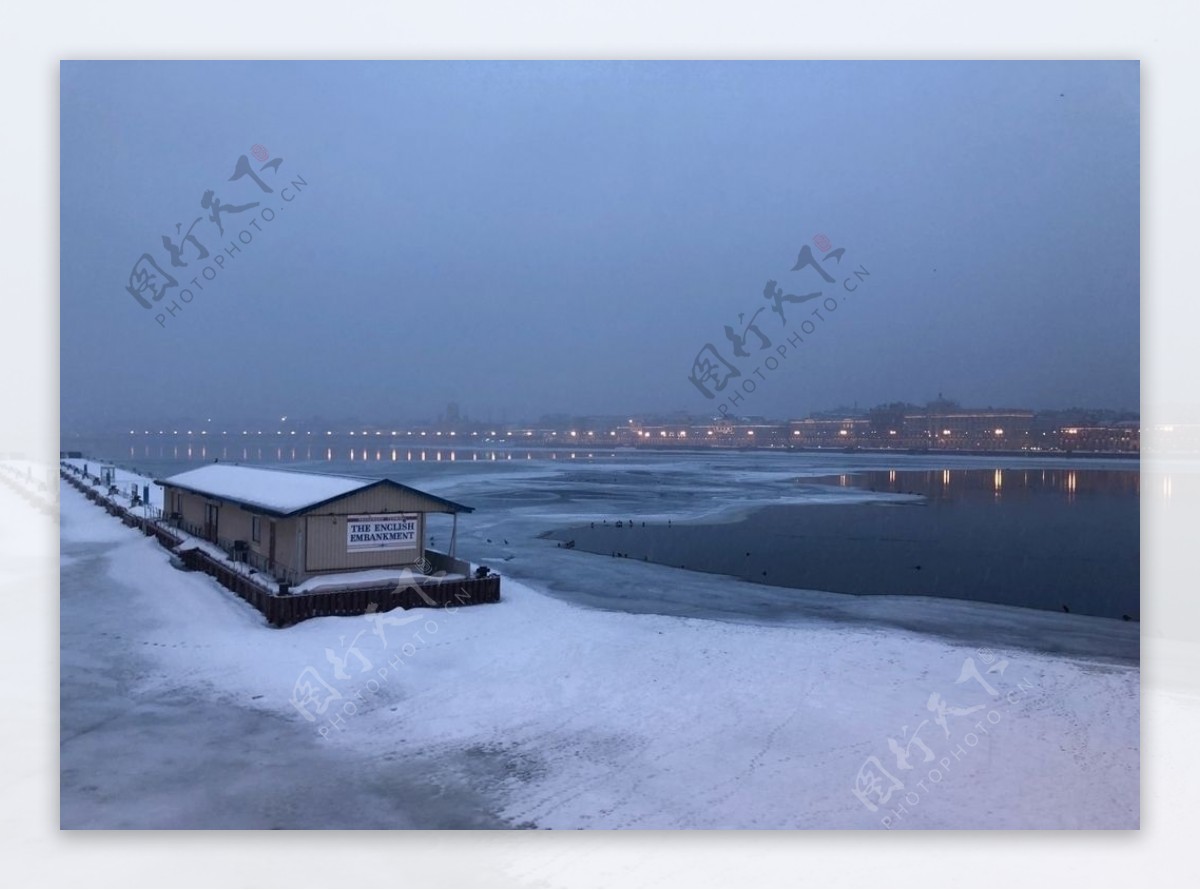 涅瓦河的冬天
