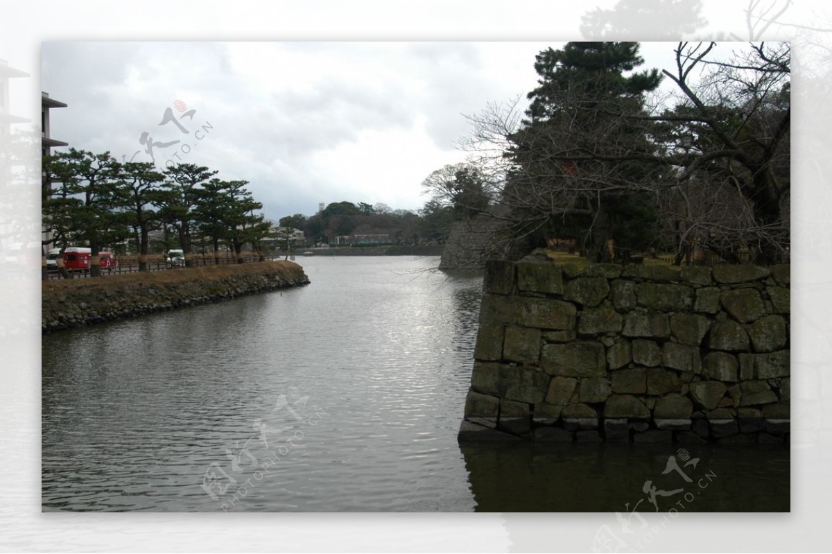 古城护城河