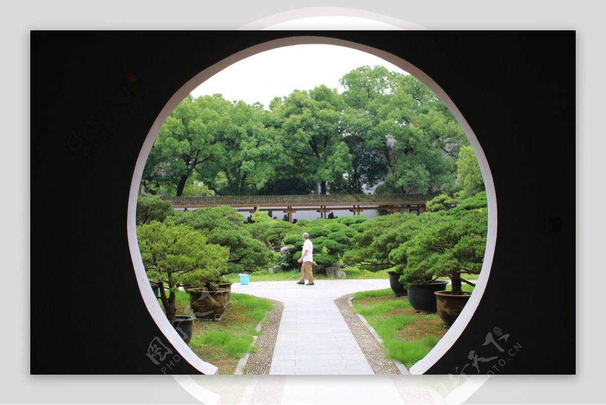 松园月亮门中式庭院景观中式