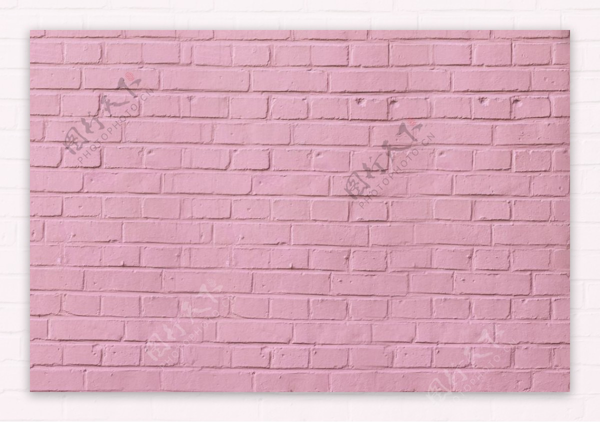 粉色墙壁