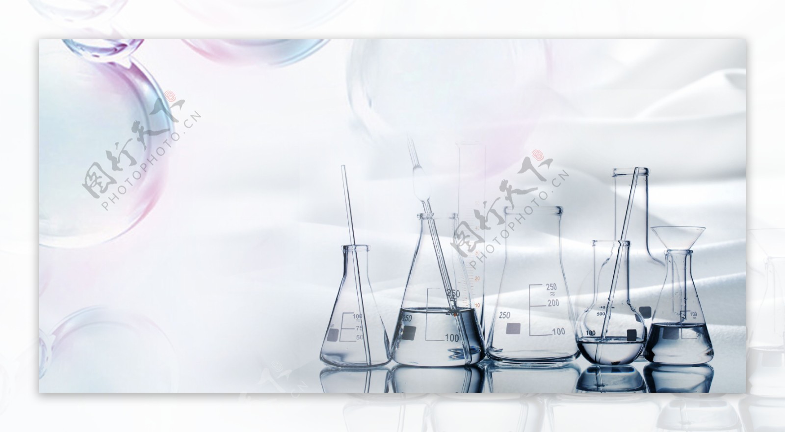 玻璃杯实验室海报背景素材