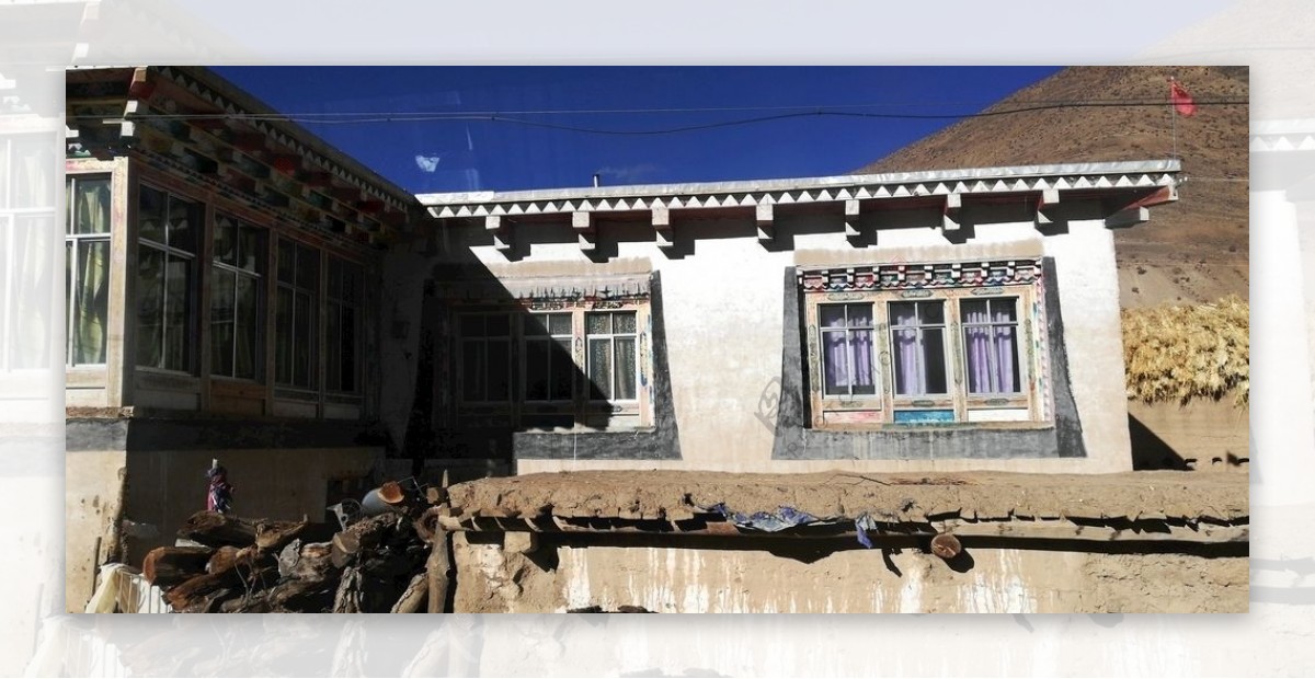 藏区山村房屋建筑图片