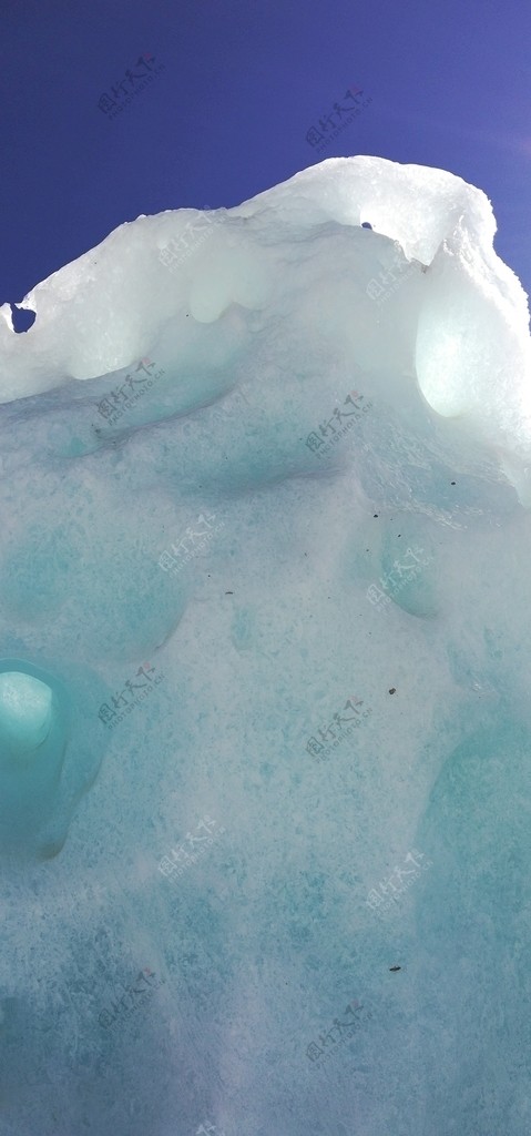 蓝色冰块图片