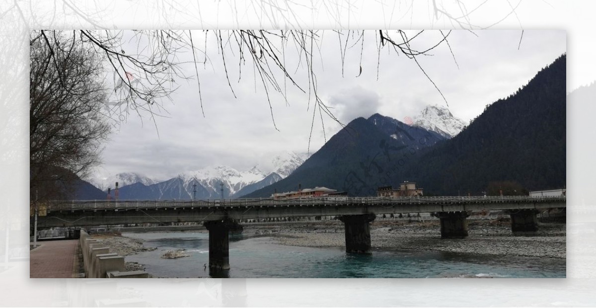 江河大桥风景图片