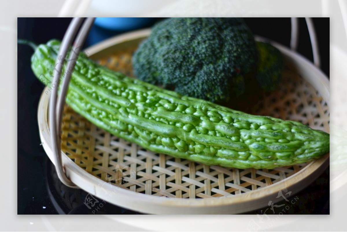 苦瓜绿色蔬菜图片