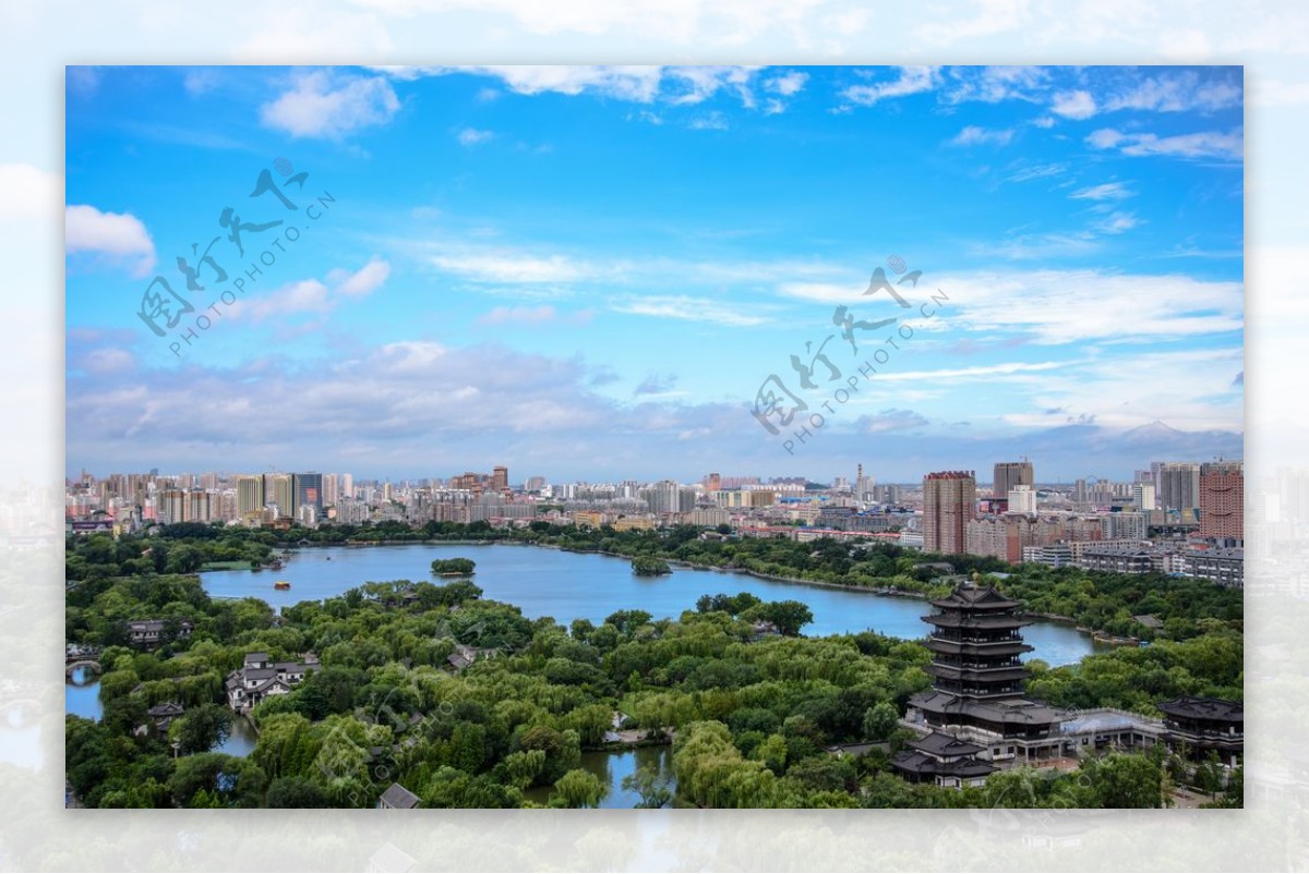 大明湖全景图片