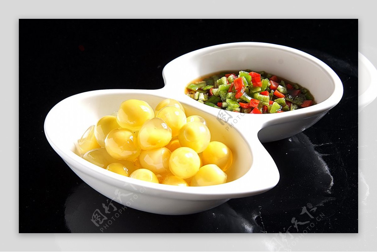 川菜烧椒鹌鹑皮蛋图片