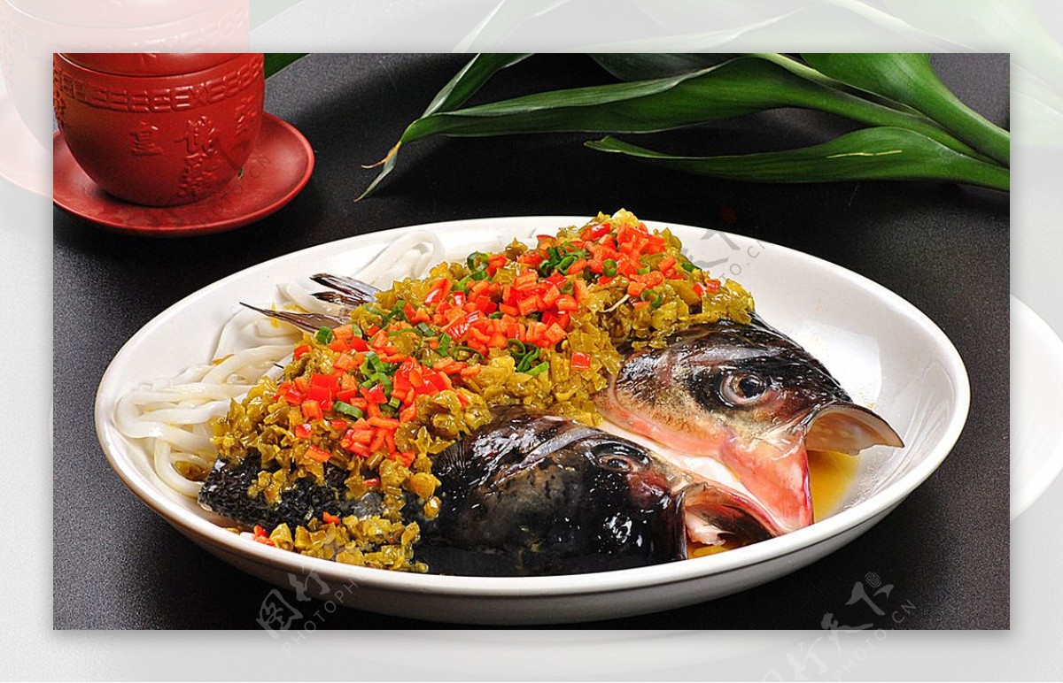 北京菜酱椒鱼头图片