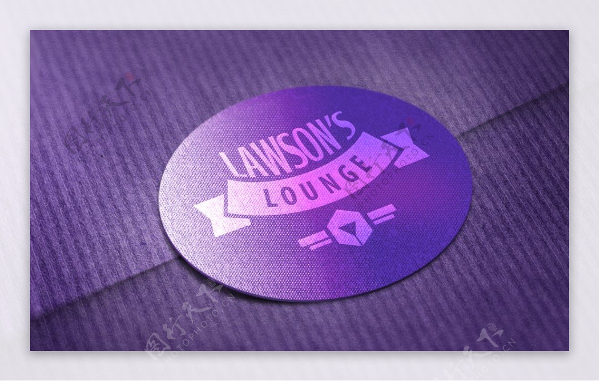 紫色圆形卡片LOGO样机图片